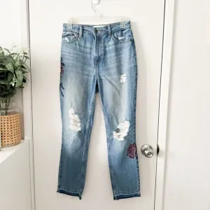 🦋 ABERCROMBIE &amp; FITCH Girlfriend Distressed Embroidered Floral Jeans 26