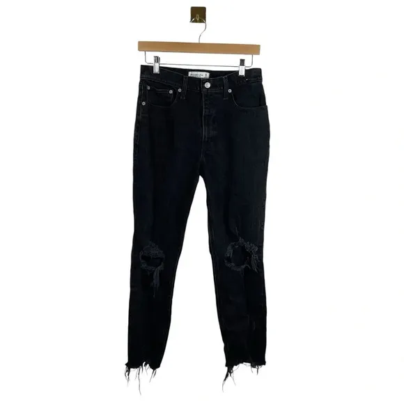 Abercrombie &amp; Fitch High Rise Distressed Mom Jeans in Black Size 28