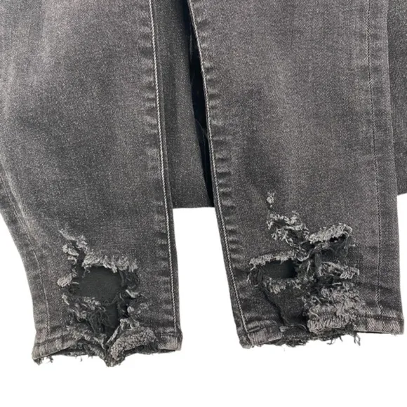 AGOLDE - Sophie High-Rise Distressed Skinny Crop Jeans in Temple Wash Size 28