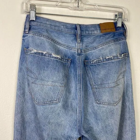 American Eagle Vintage Light Wash Distressed Denim Baggy Jeans Size 0