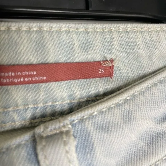 Anthropologie Pilcro‎ Mid Rise Slim Boyfriend Light Blue Distressed Jeans 25