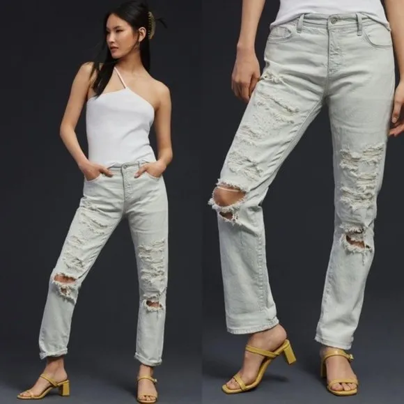 Anthropologie Pilcro‎ Mid Rise Slim Boyfriend Light Blue Distressed Jeans 25
