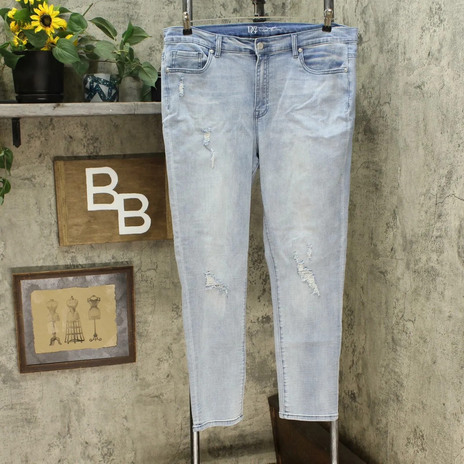 DG2 by Diane Gilman Destructed Skinny Jean Chambray Plus 16W