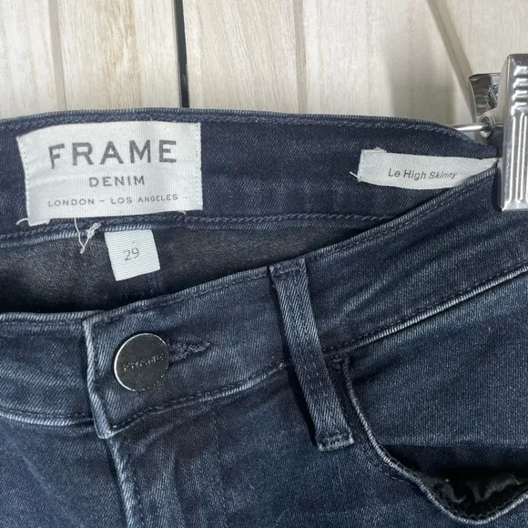 FRAME Le High Skinny Jeans Distressed
