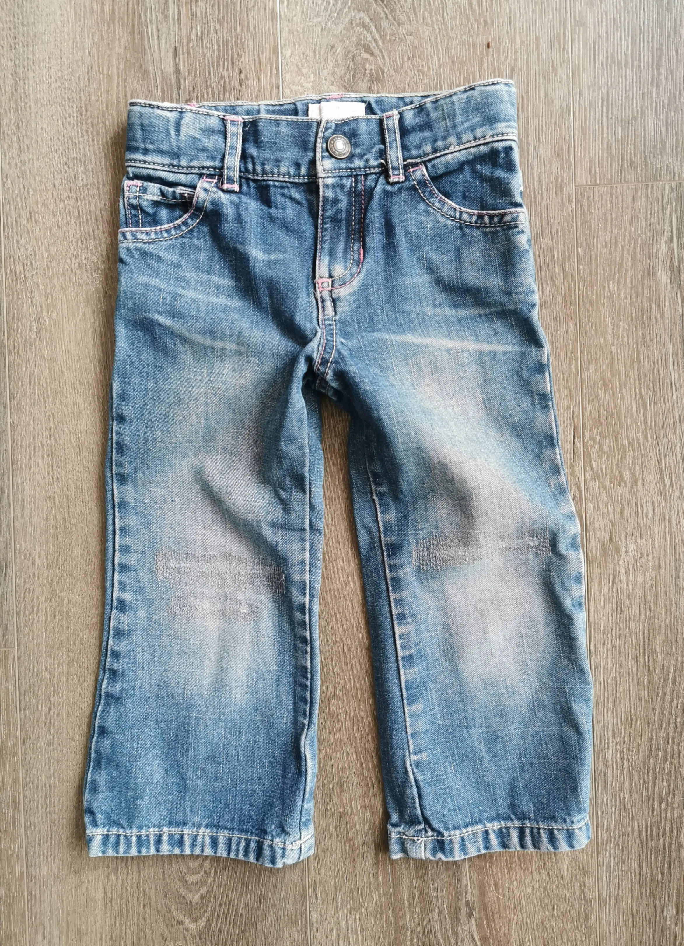 GIRL SIZE 2 YEARS - OLD NAVY, Distressed Jeans EUC B46
