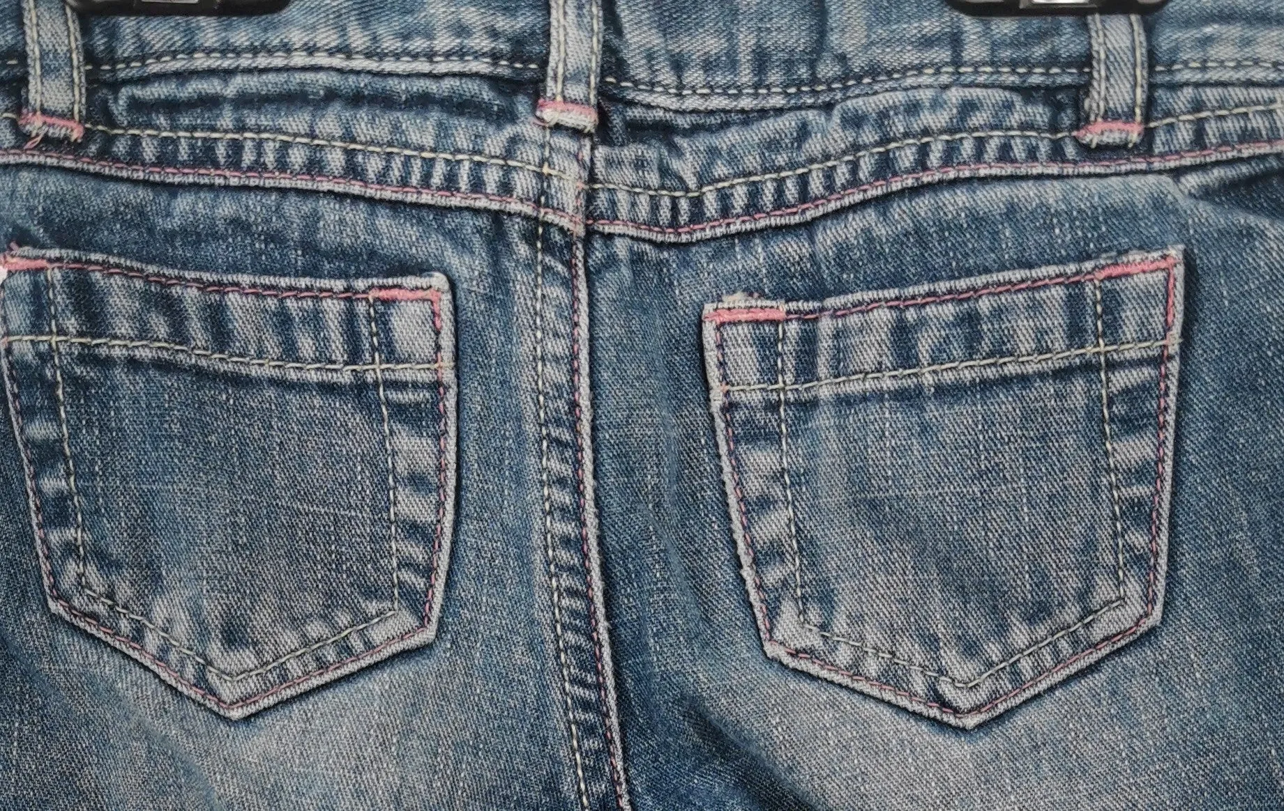 GIRL SIZE 2 YEARS - OLD NAVY, Distressed Jeans EUC B46