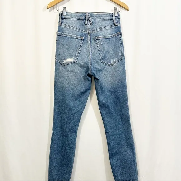 Good American Good Curve Slim High Rise Jeans in Blue411