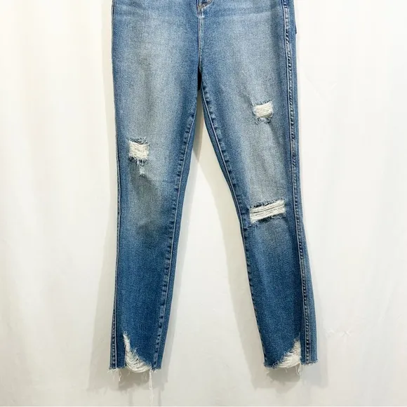 Good American Good Curve Slim High Rise Jeans in Blue411
