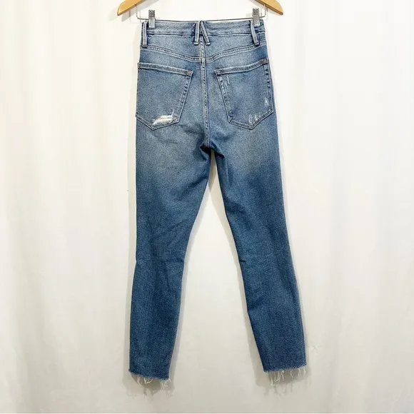 Good American Good Curve Slim High Rise Jeans in Blue411