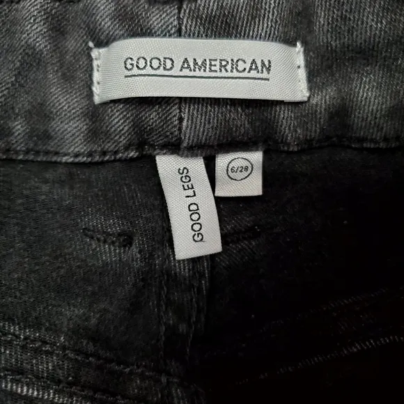 GOOD AMERICAN GOOD LEGS BLACK DISTRESSED SIZE