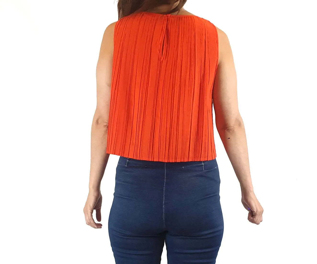 Gorman cropped red sleeveless pleated top size 8