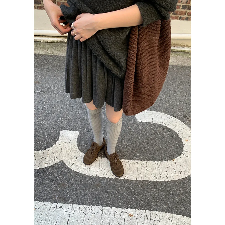 gray knitted pleated skirt