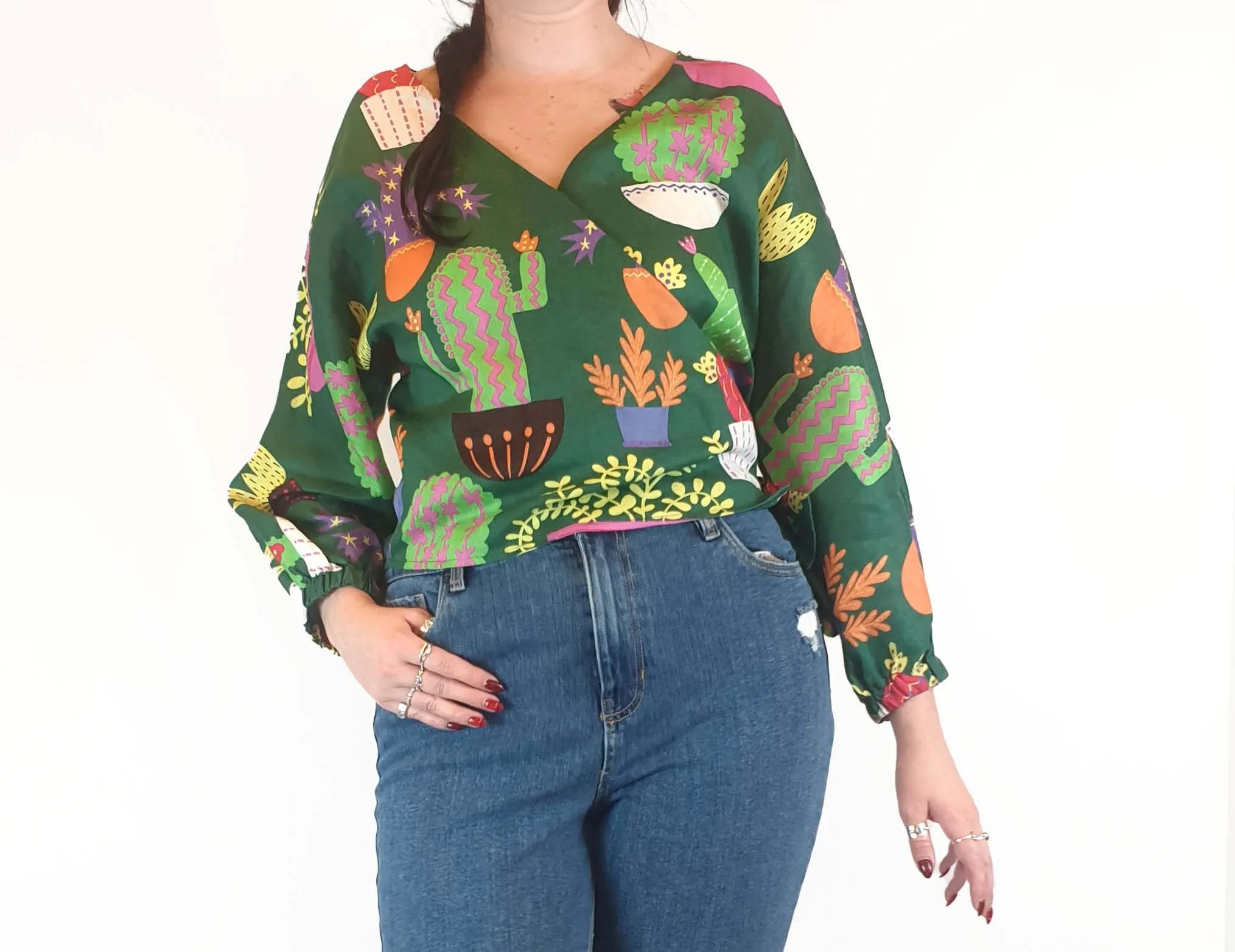 Jericho Road cropped green "crazy cactus" print wrap top size 12