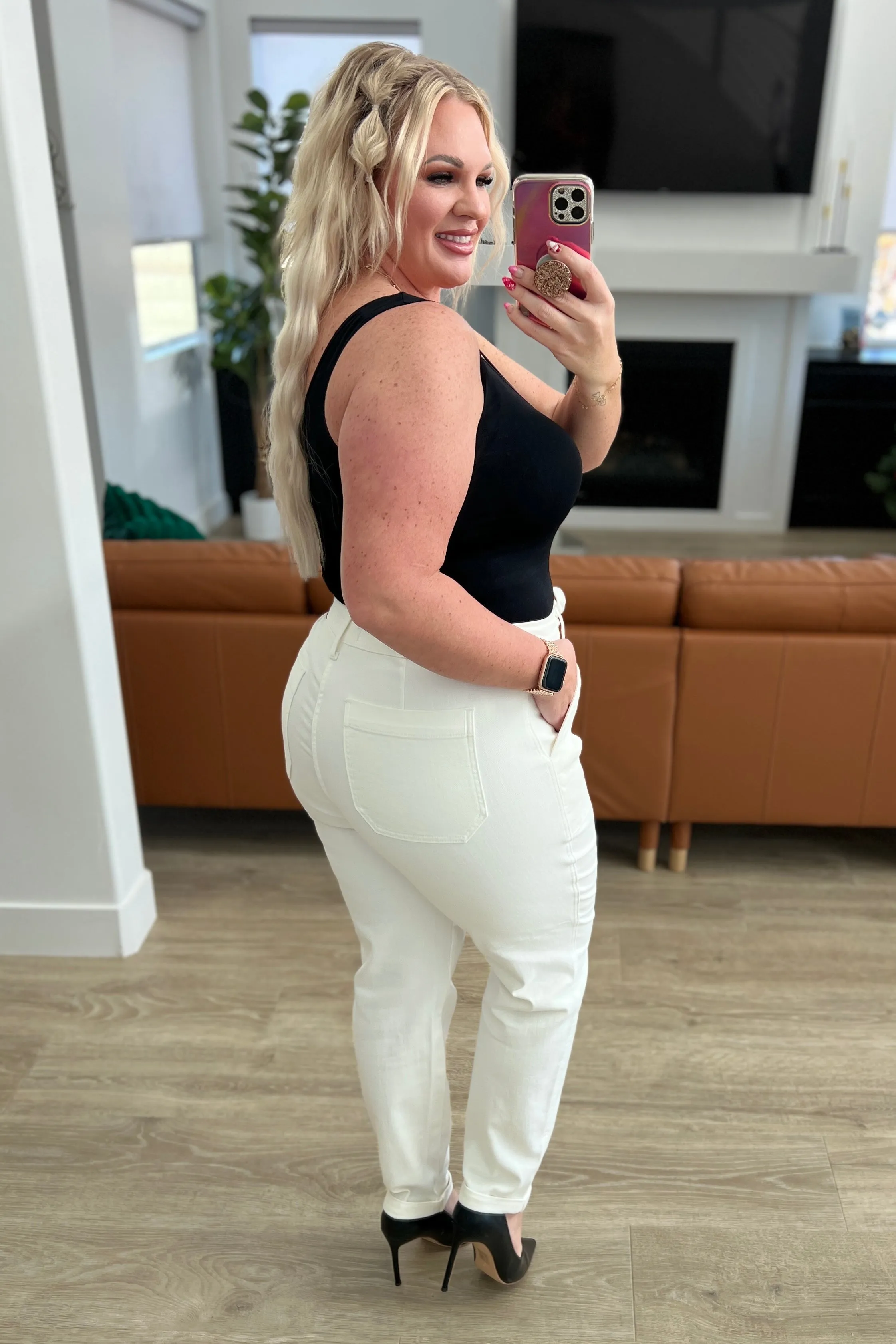 Judy Blue High-Rise Denim Joggers in Ecru