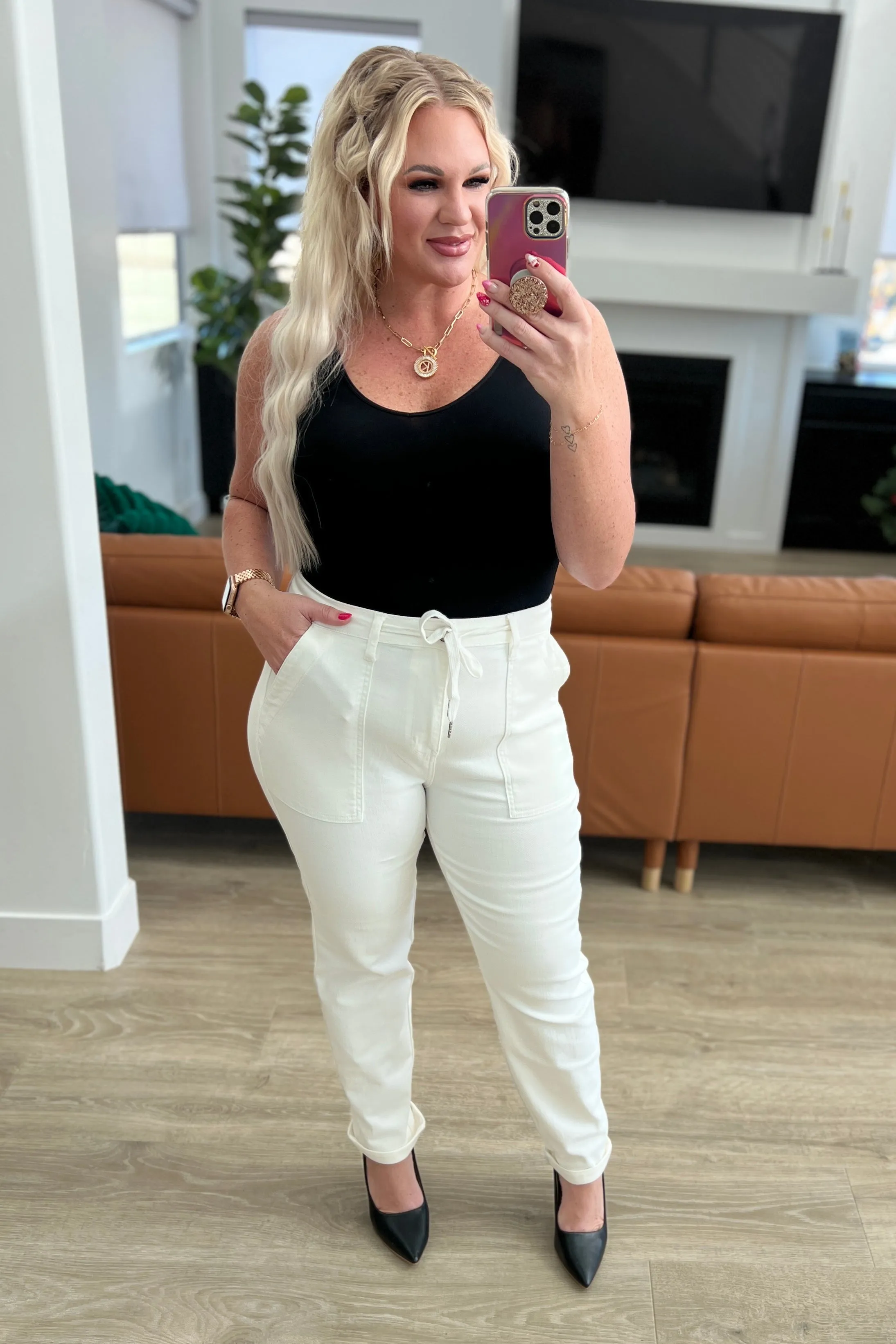 Judy Blue High-Rise Denim Joggers in Ecru