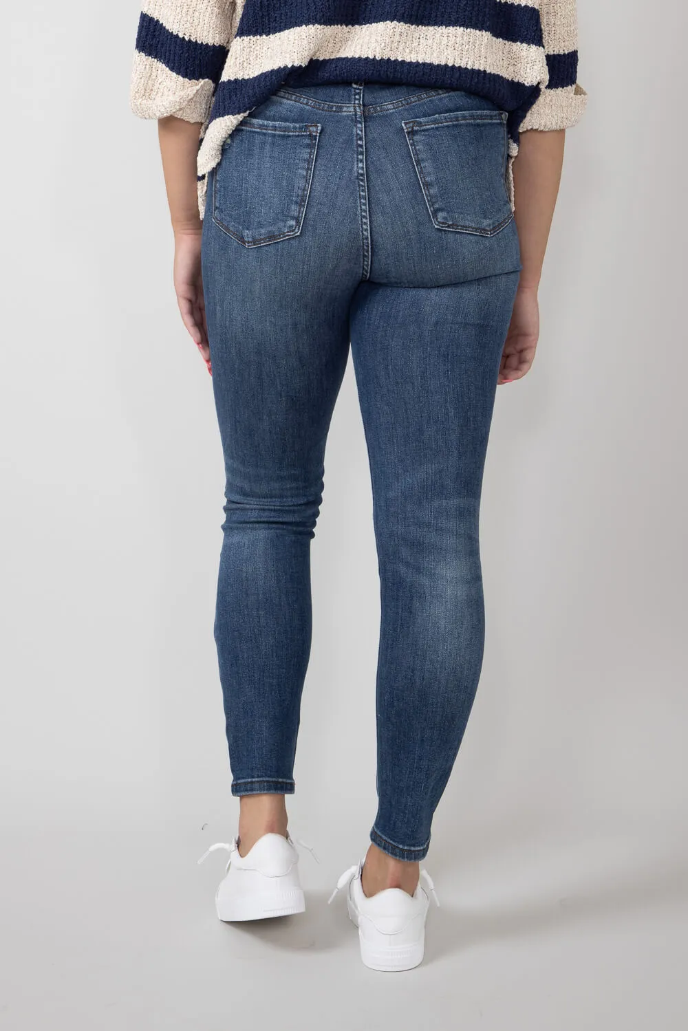 Judy Blue Mid Rise Distressed Knee Skinny Jeans for Women | 88798-DK