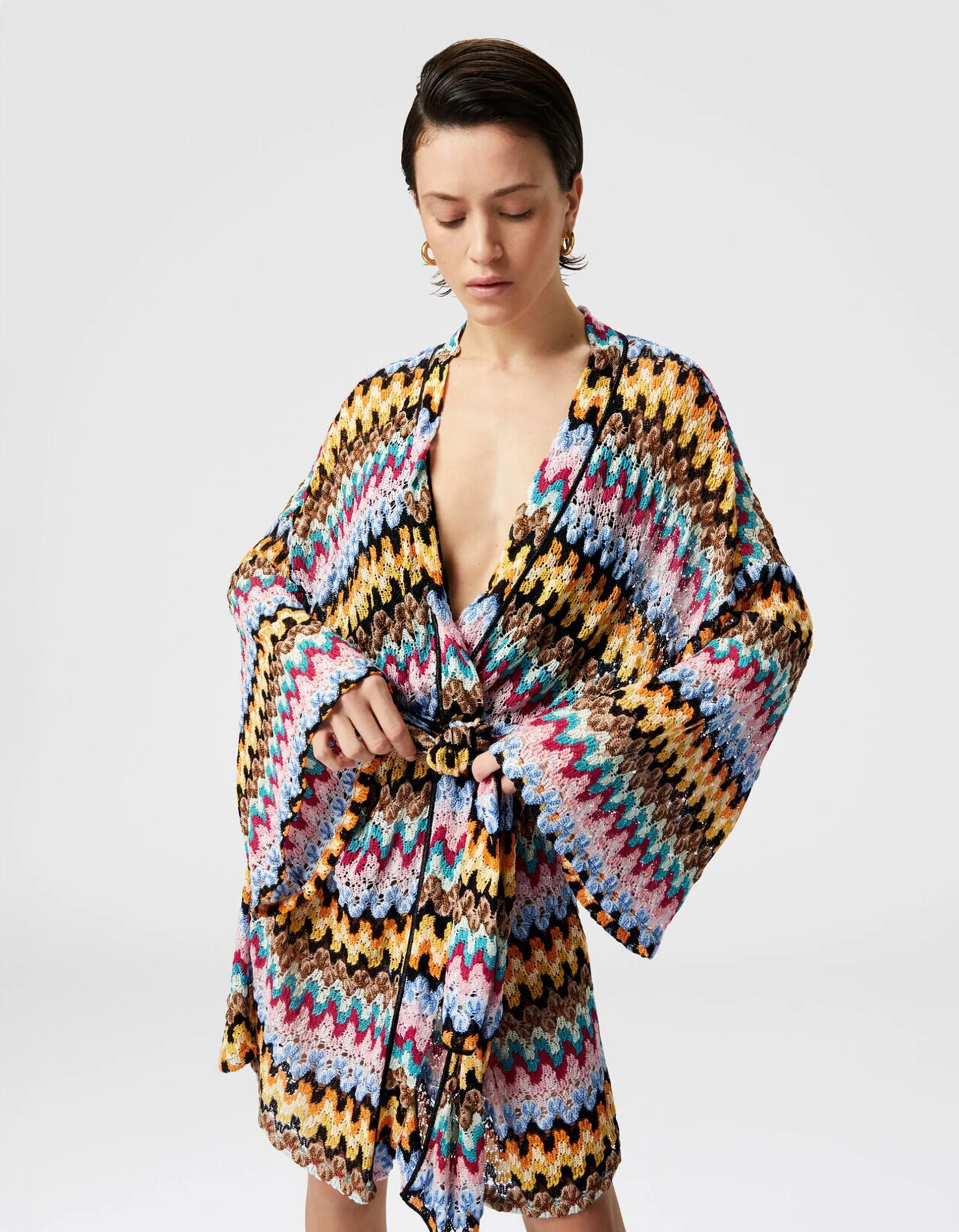 Kimono-Cover-up aus Lamé-Viskose-Spitze mit Bindegürtel