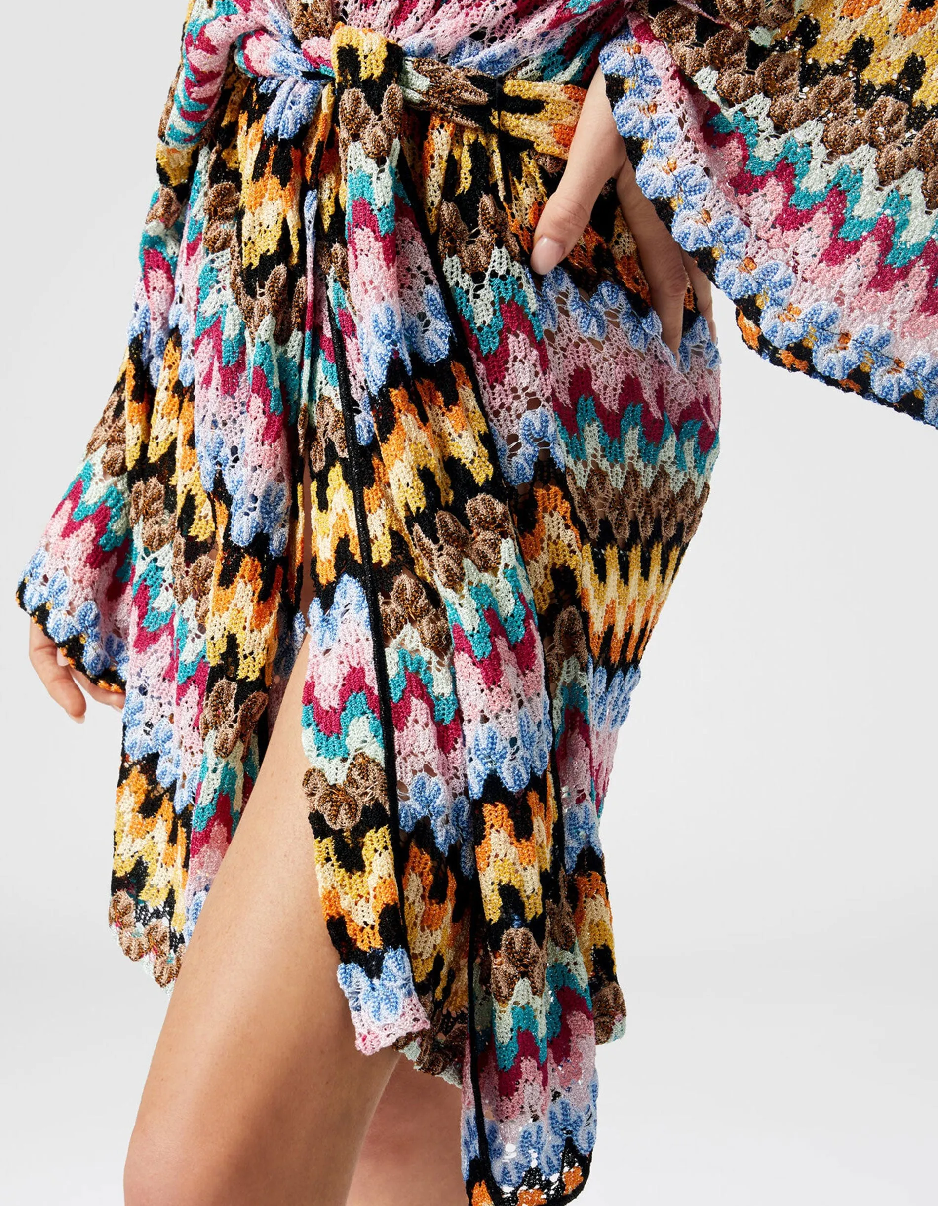 Kimono-Cover-up aus Lamé-Viskose-Spitze mit Bindegürtel