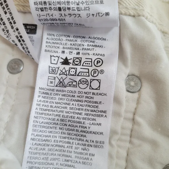 Levis 501 High Rise Distressed Raw Hem Cream Colored Cutoff Jeans Shorts