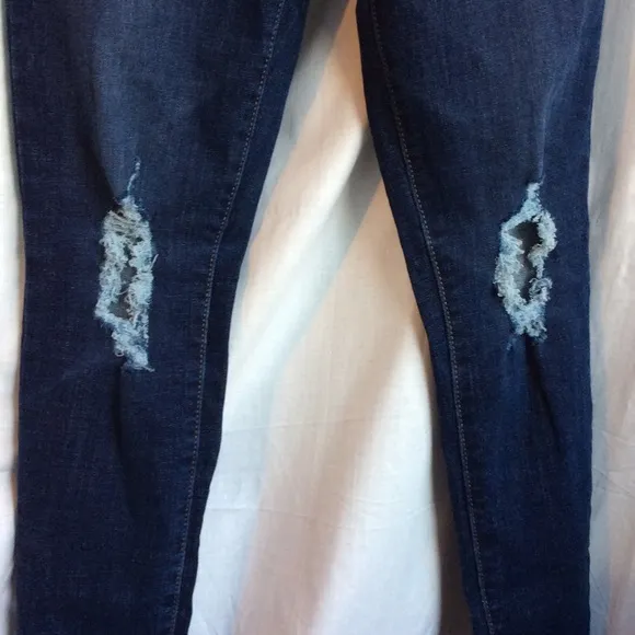 Levi’s 711 Skinny Distressed Mid Rise Jeans