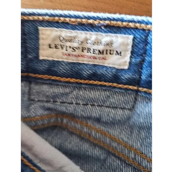 LEVIS Premium Wedgie Straight High Rise Distressed Blue Jeans, Womens Sz 27