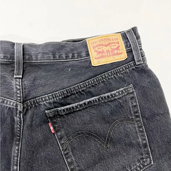 Levis Womens 501 Original High Rise Black Destructed Rolled Denim Shorts Size 34
