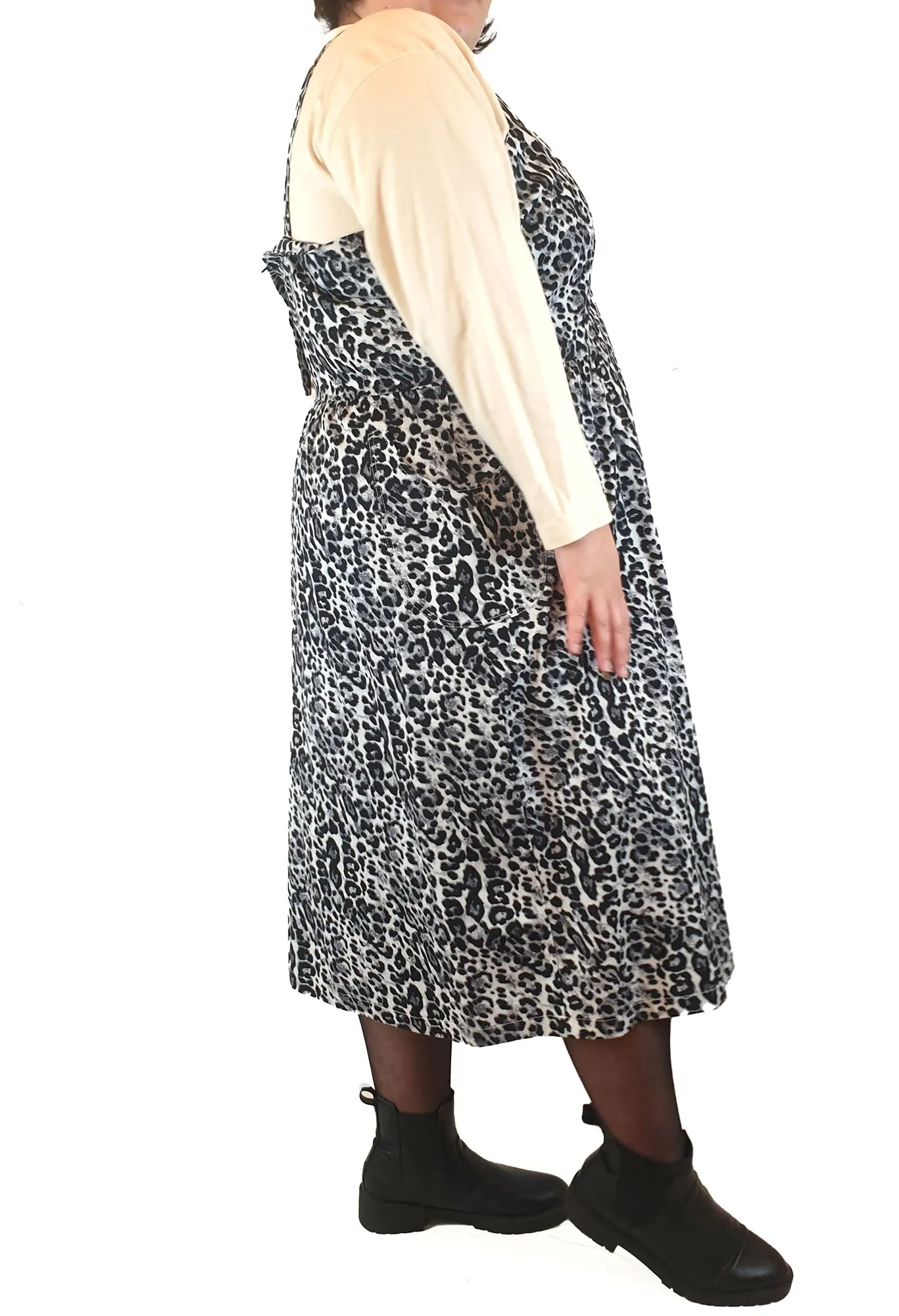 Made590 black leopard print sleeveless dress size 4XL