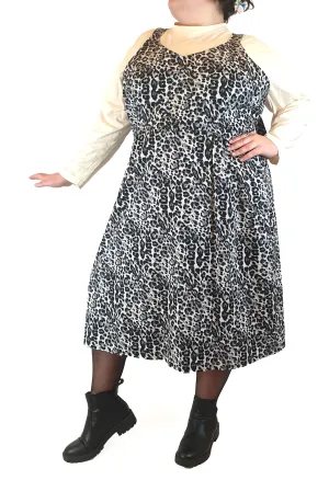 Made590 black leopard print sleeveless dress size 4XL
