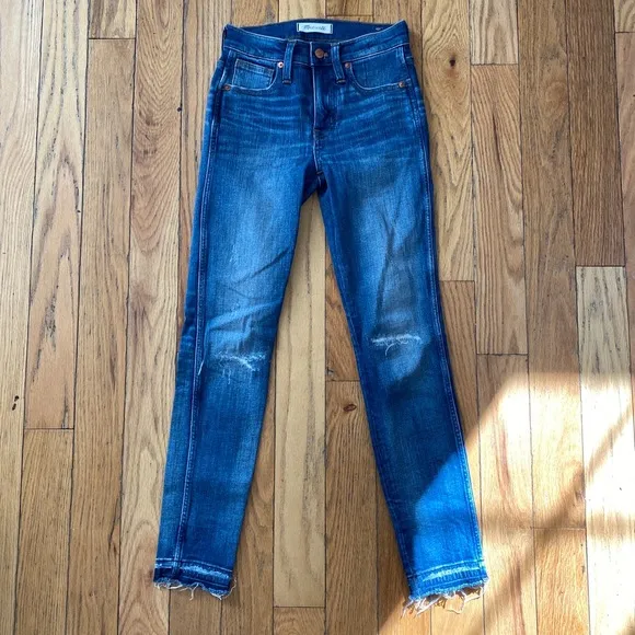 Madewell 9” High Rise Skinny Jeans Released Hem Size 23
