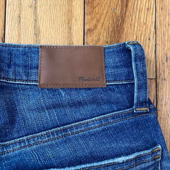 Madewell 9” High Rise Skinny Jeans Released Hem Size 23