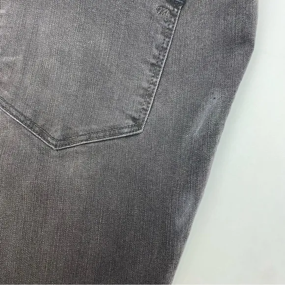 Madewell Maternity Over-the-Belly Distressed Skinny Jeans in Black Sea Grey