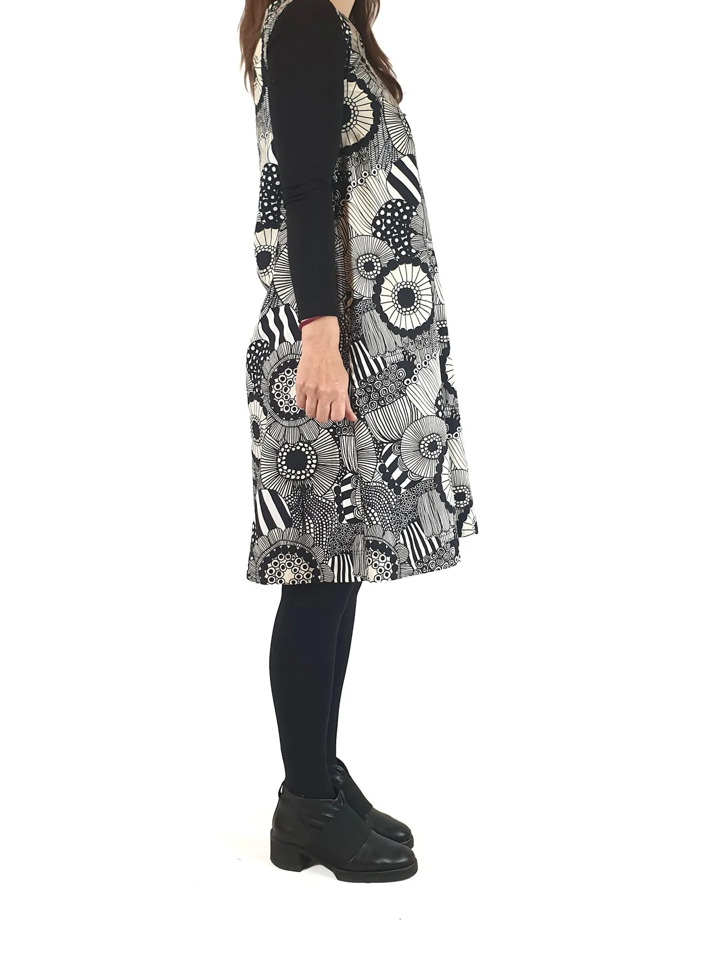 Marimekko   Uniqlo sleeveless black print dress size XS