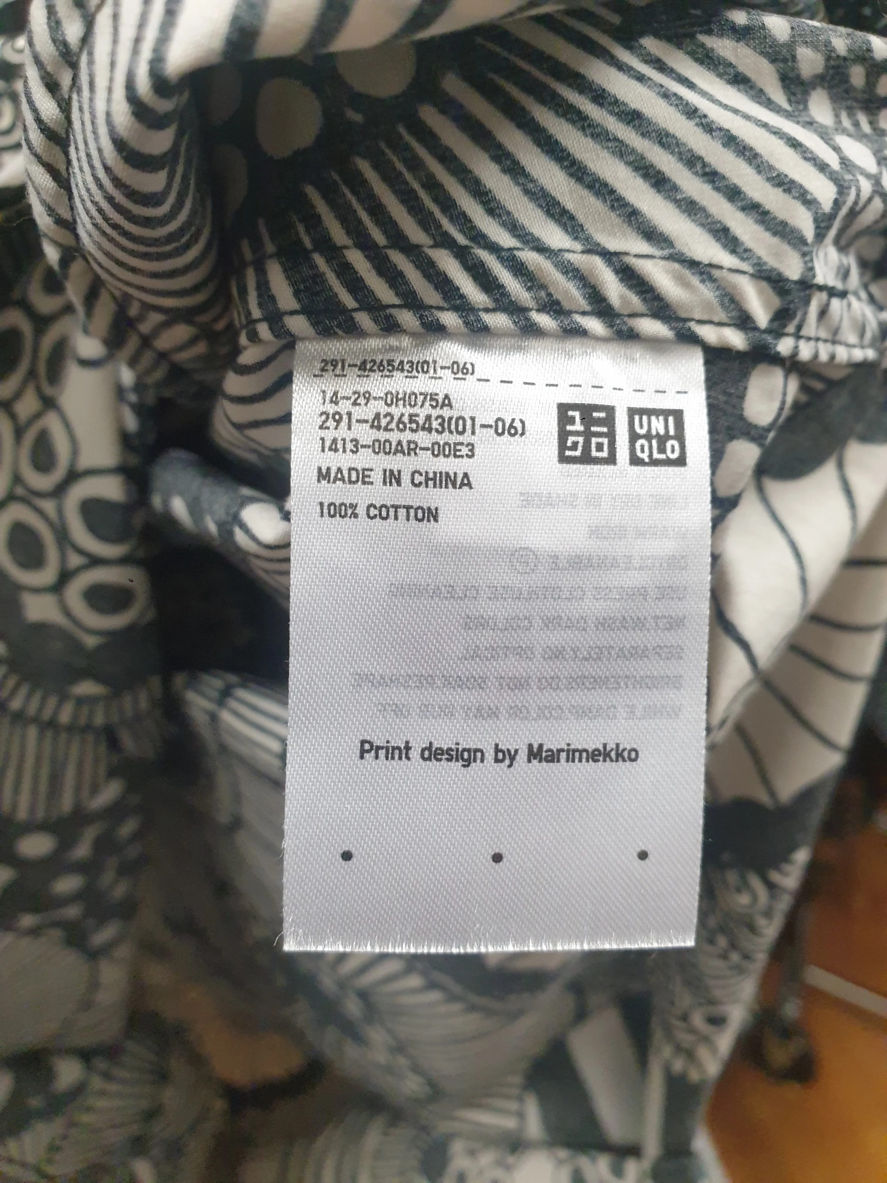Marimekko   Uniqlo sleeveless black print dress size XS