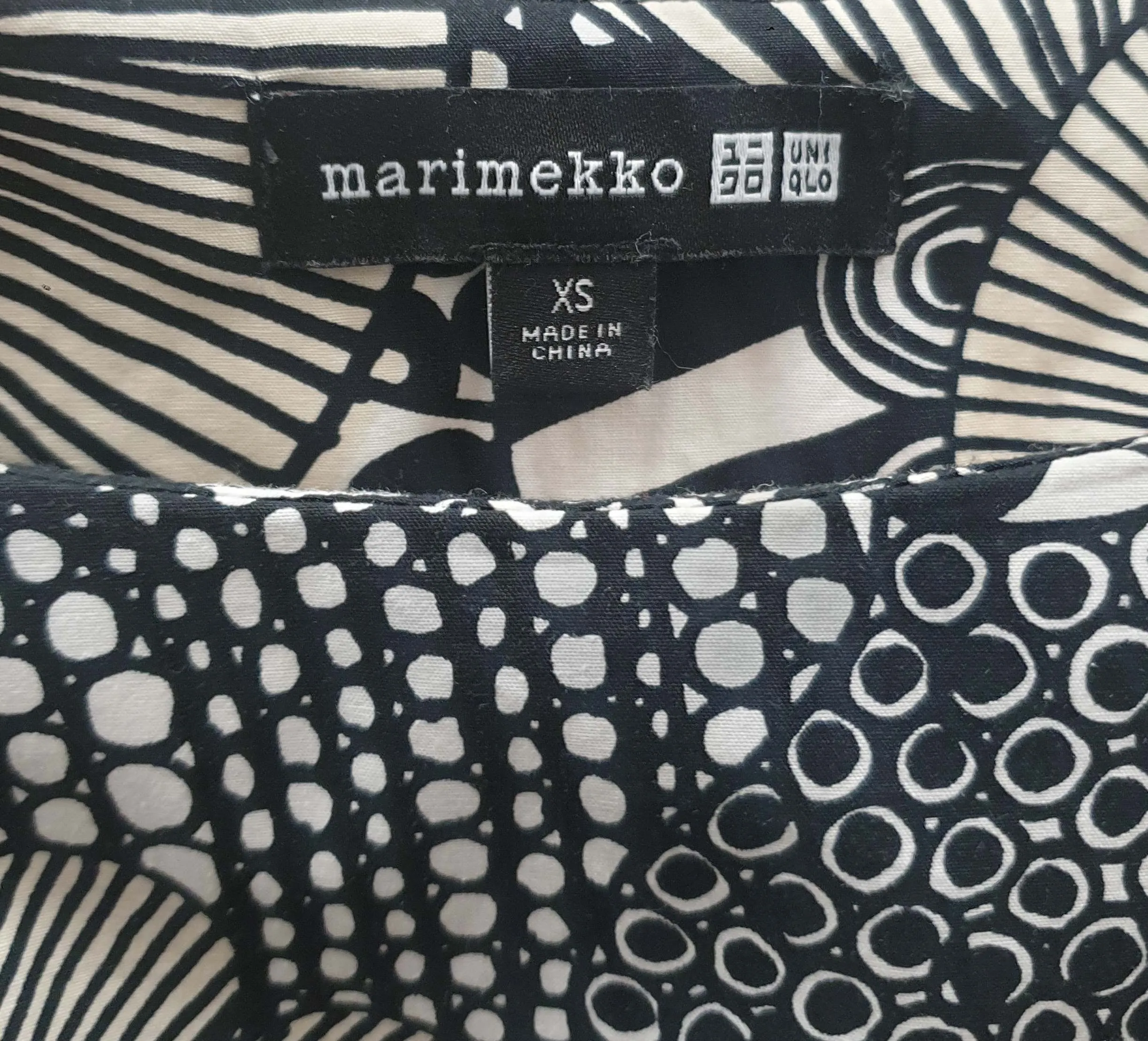 Marimekko   Uniqlo sleeveless black print dress size XS