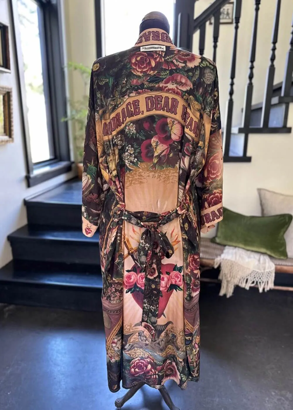 Market Of Stars Courage Dear Sacred Heart Lange Kimono Multi