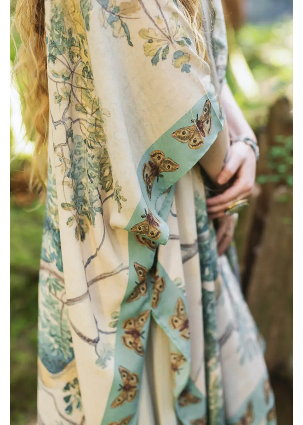 Market Of Stars Earth & Sky Lange Kimono Creme