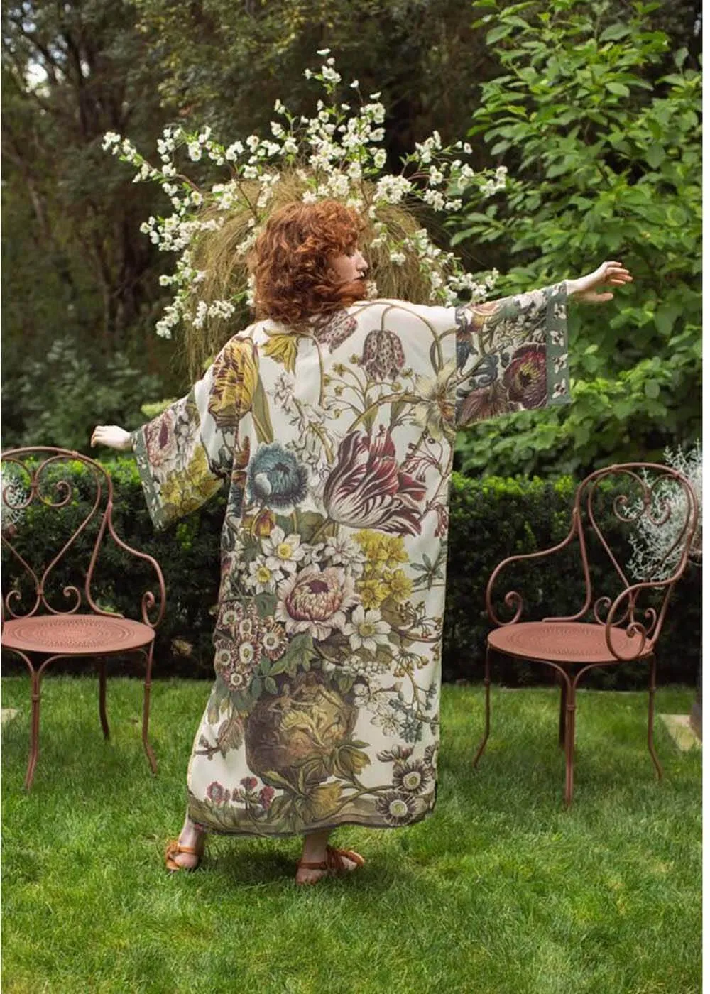 Market Of Stars Love Grows Wild Long Kimono