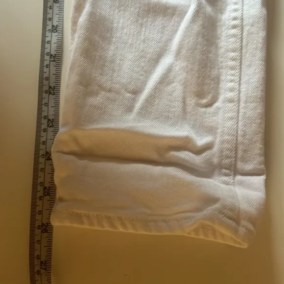 McGuire Skinny Straight Distressed White Jeans Size 25
