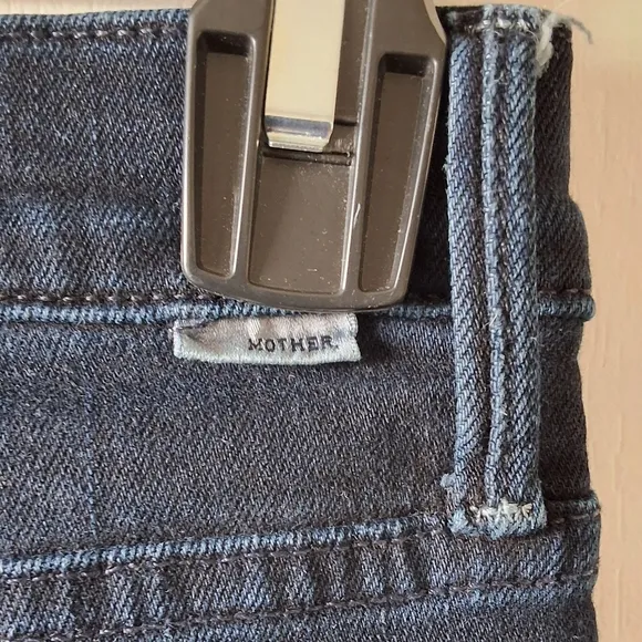 Mother The Stunner Zip Two Step Fray in Holding Hands Wash Size 27