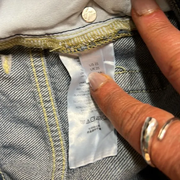 NWT Free People distressed jeans Size 25