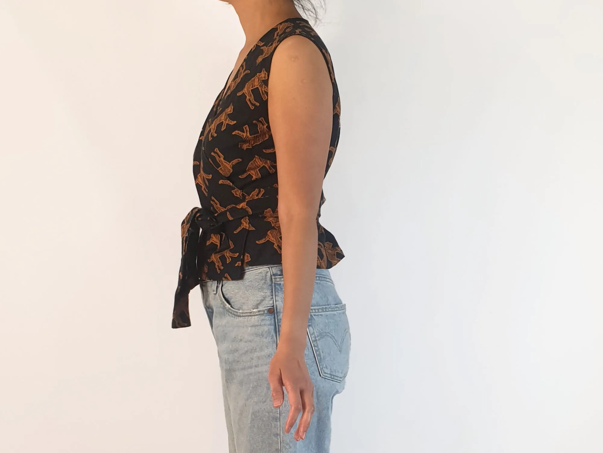Obus fox print wrap top size 10