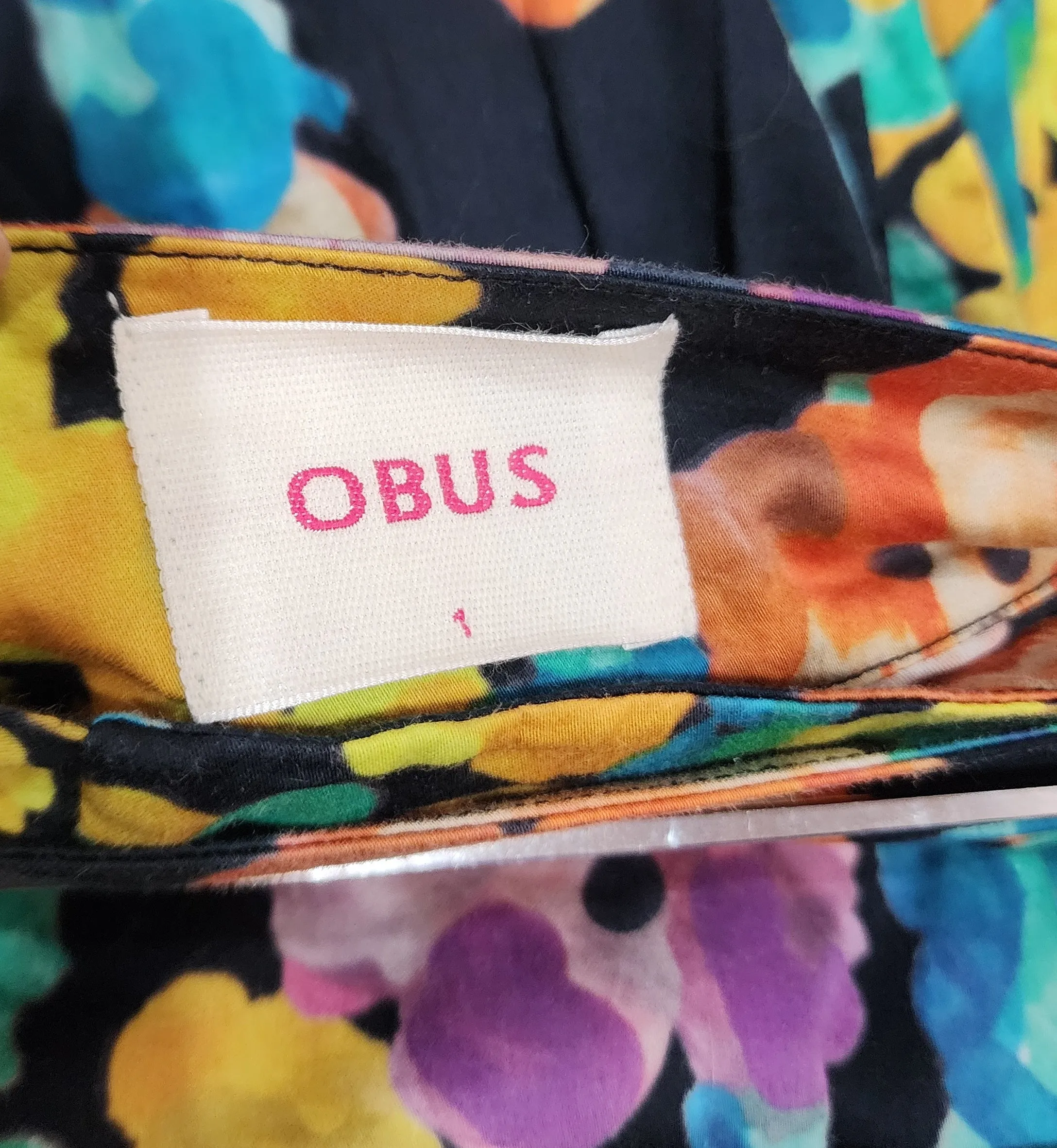 Obus stunning wrap style skirt size 1 / 8