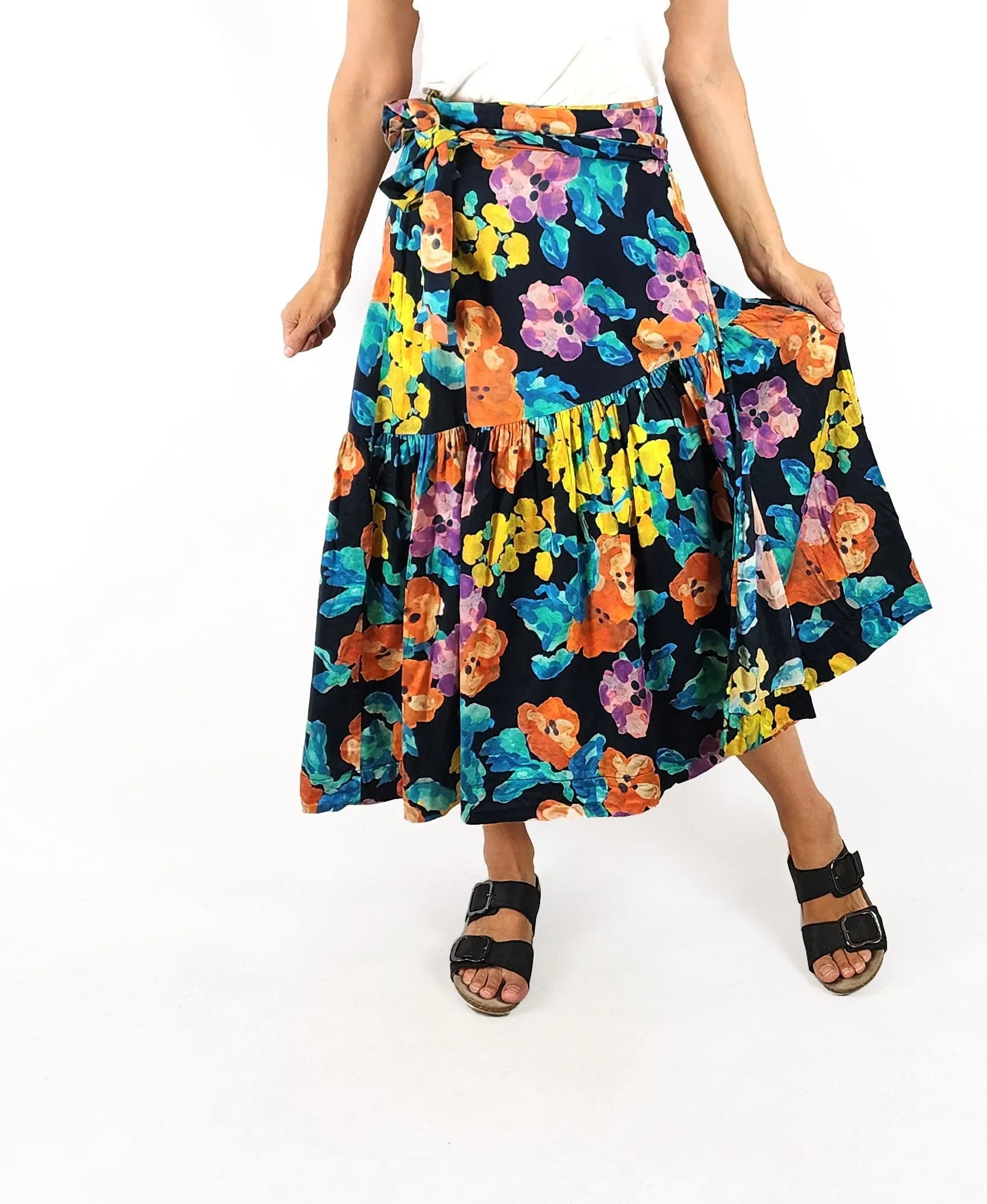 Obus stunning wrap style skirt size 1 / 8