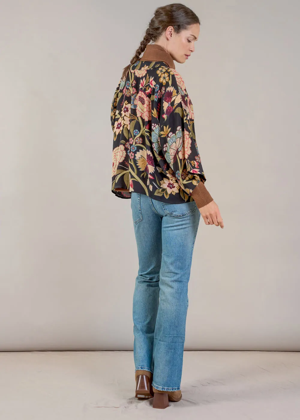 One Hundred Stars Dahlia Crepe Korte Kimono Zwart