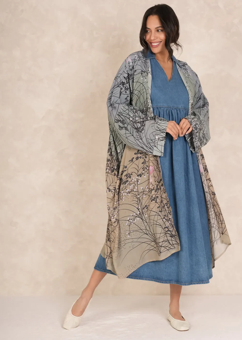 One Hundred Stars Dunes Lange Kimono Grijs
