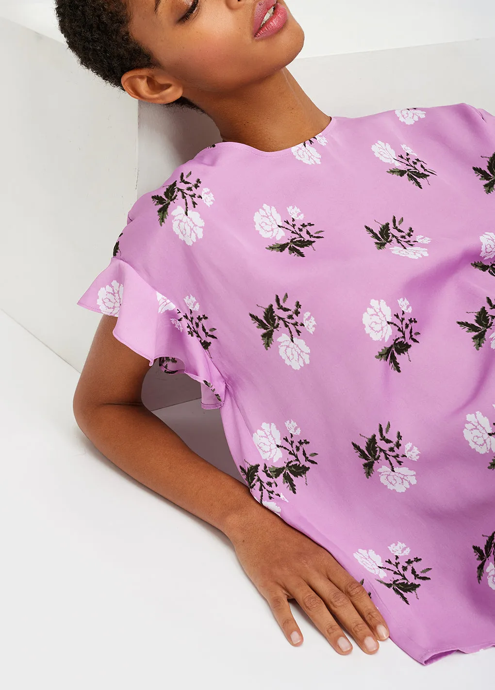 Pink flower print top with ruffled sleeves