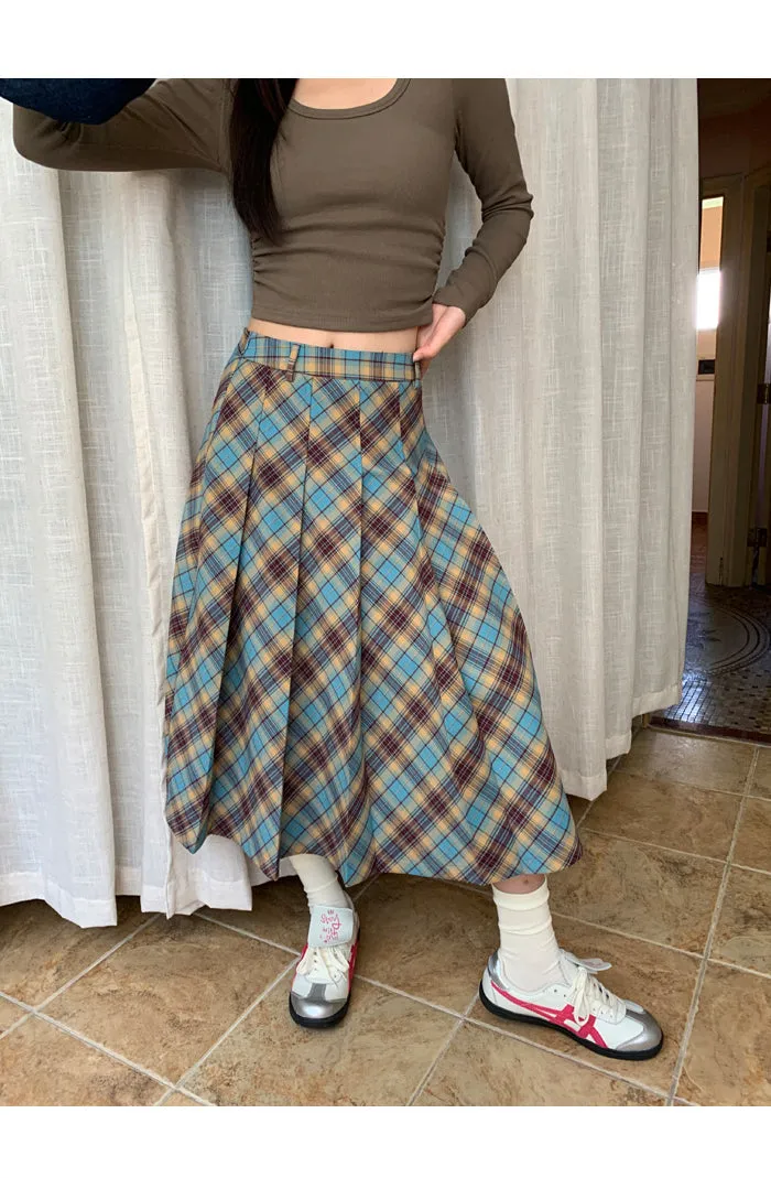 plaid pleated skirt