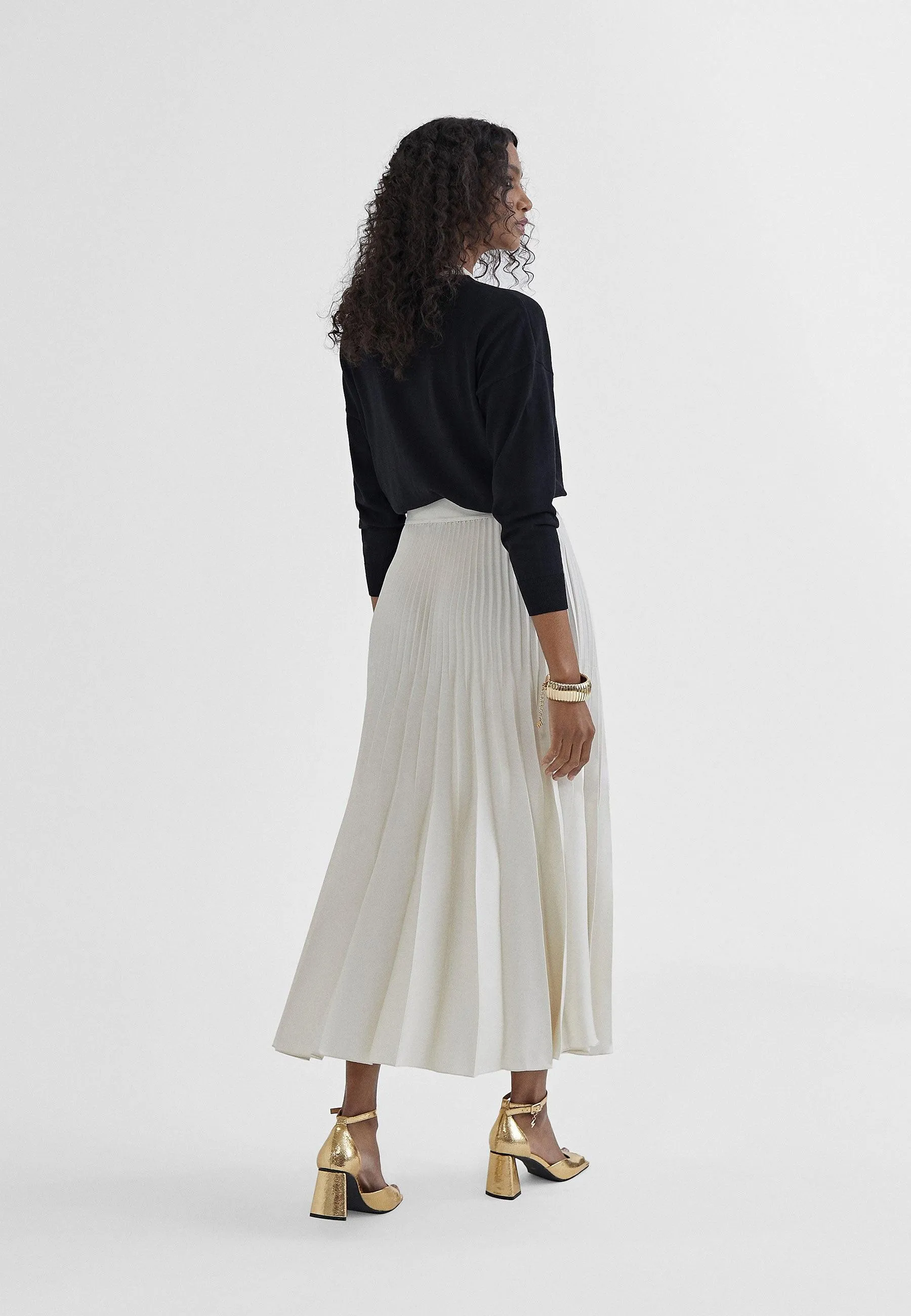Pleated midi skirt