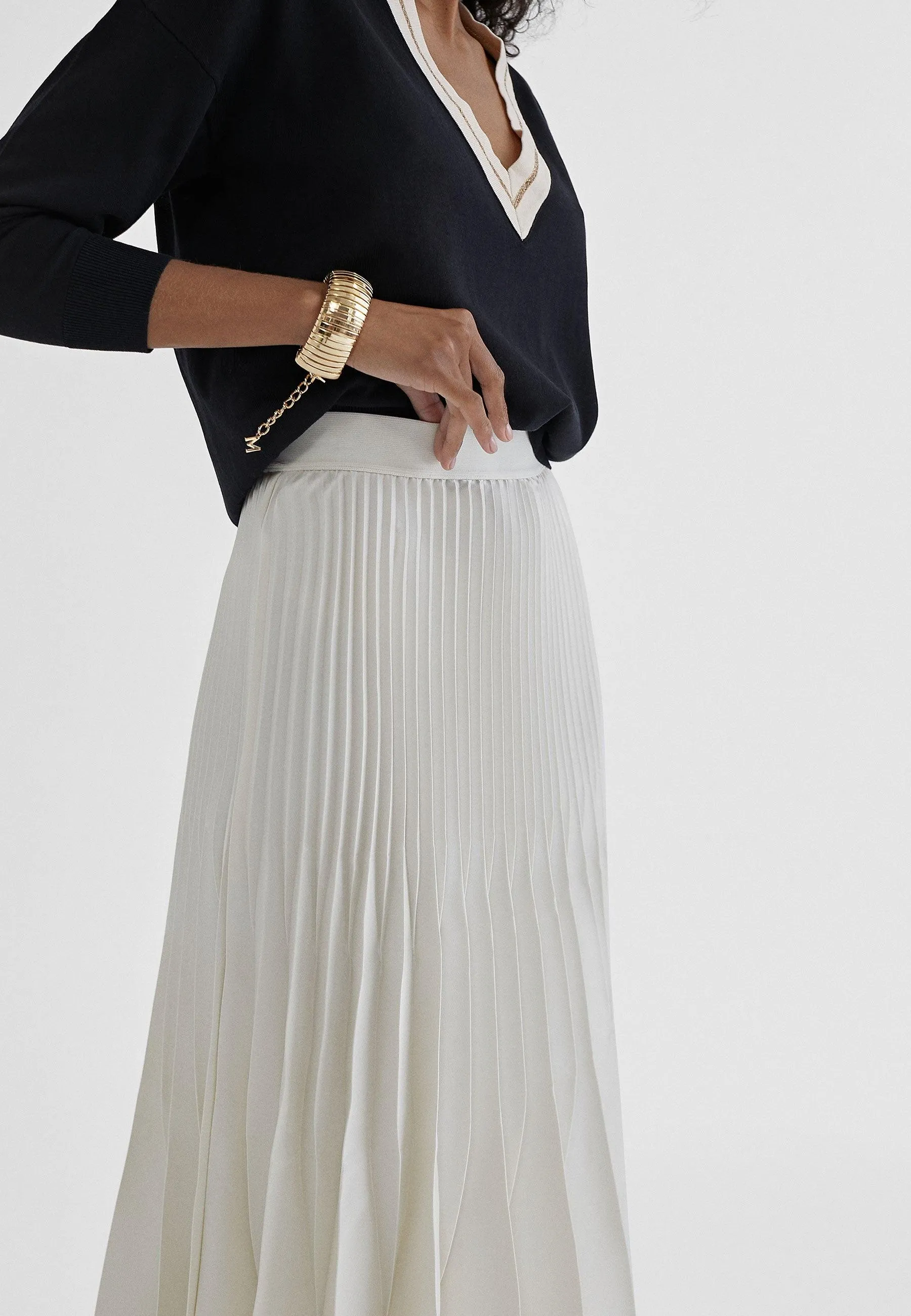 Pleated midi skirt