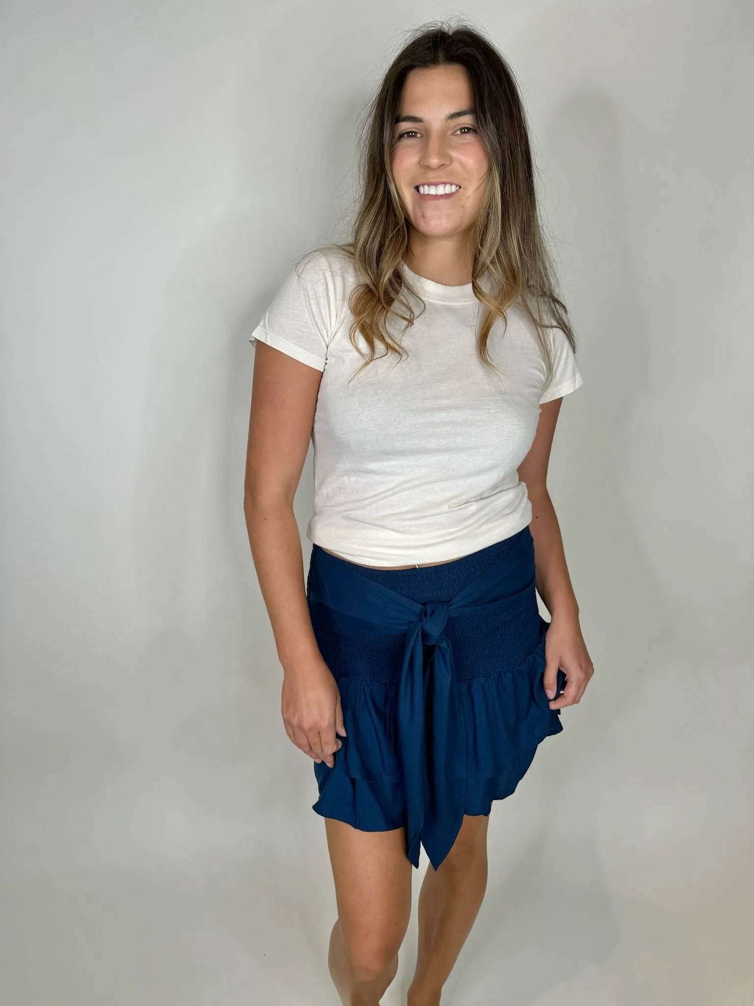 Skemo Solid Tie Short Skirt Navy